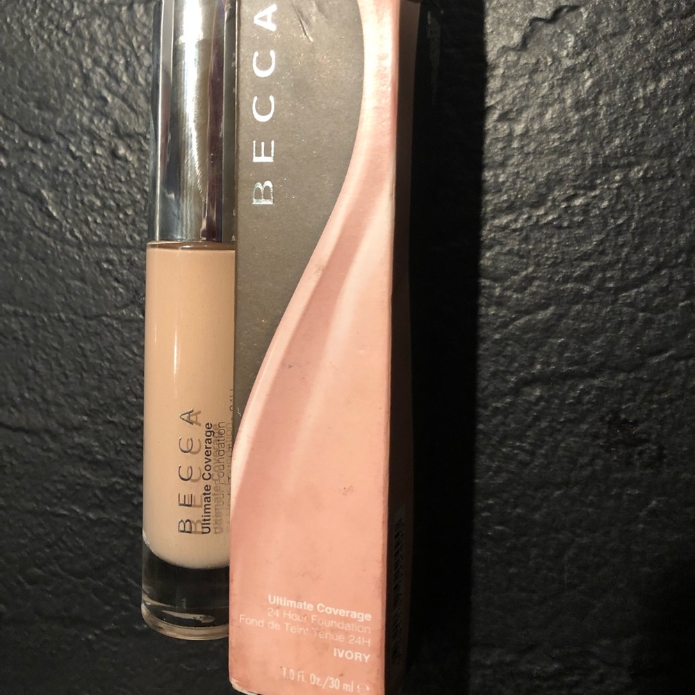 BECCA ivory 24 hour foundation